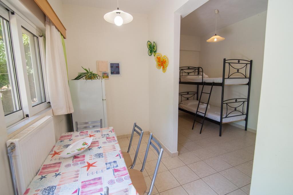 Rooms Nancy Agios Andreas  객실 사진