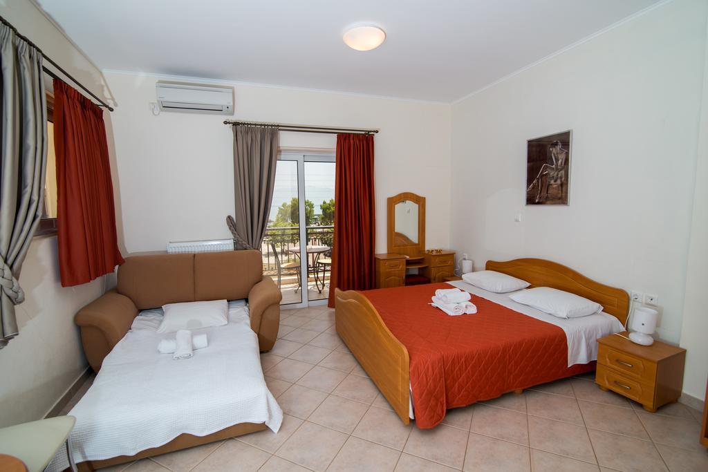 Rooms Nancy Agios Andreas  객실 사진