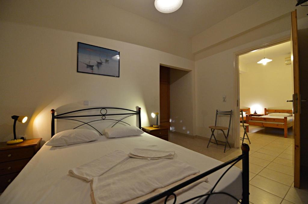 Rooms Nancy Agios Andreas  객실 사진